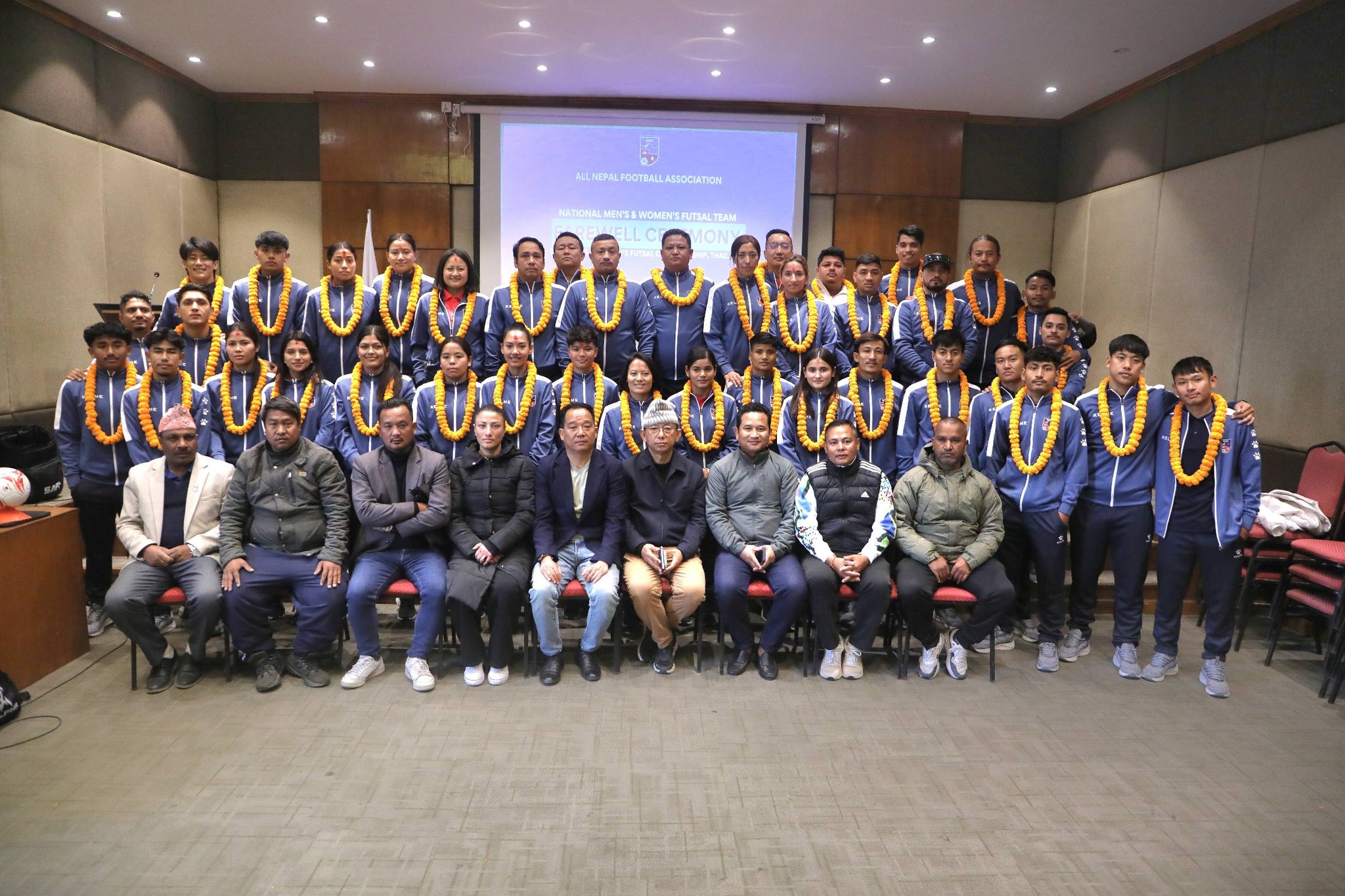 साफ फुटसल च्याम्पियनसिपका लागि नेपाली पुरुष–महिला टोलीको बिदाई