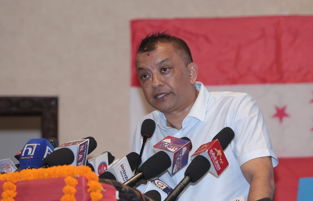 चुनावबाट नतर्सने गगनको घोषणा, ‘सत्ताभन्दा समाज र सिद्धान्त ठूलो’