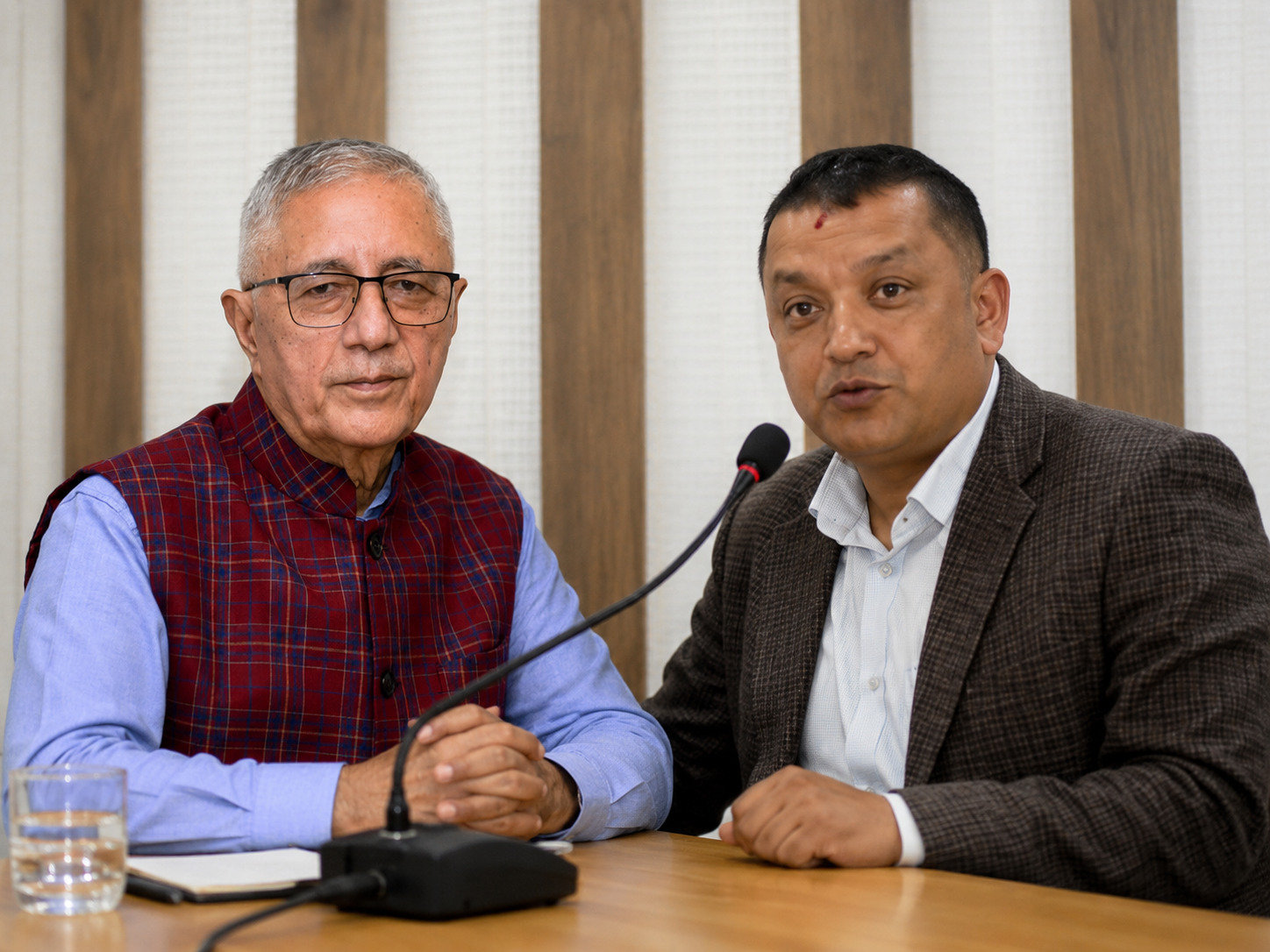 गगन थापा र शेखर कोइरालाबीच भेटवार्ता, सहमति जुटेन