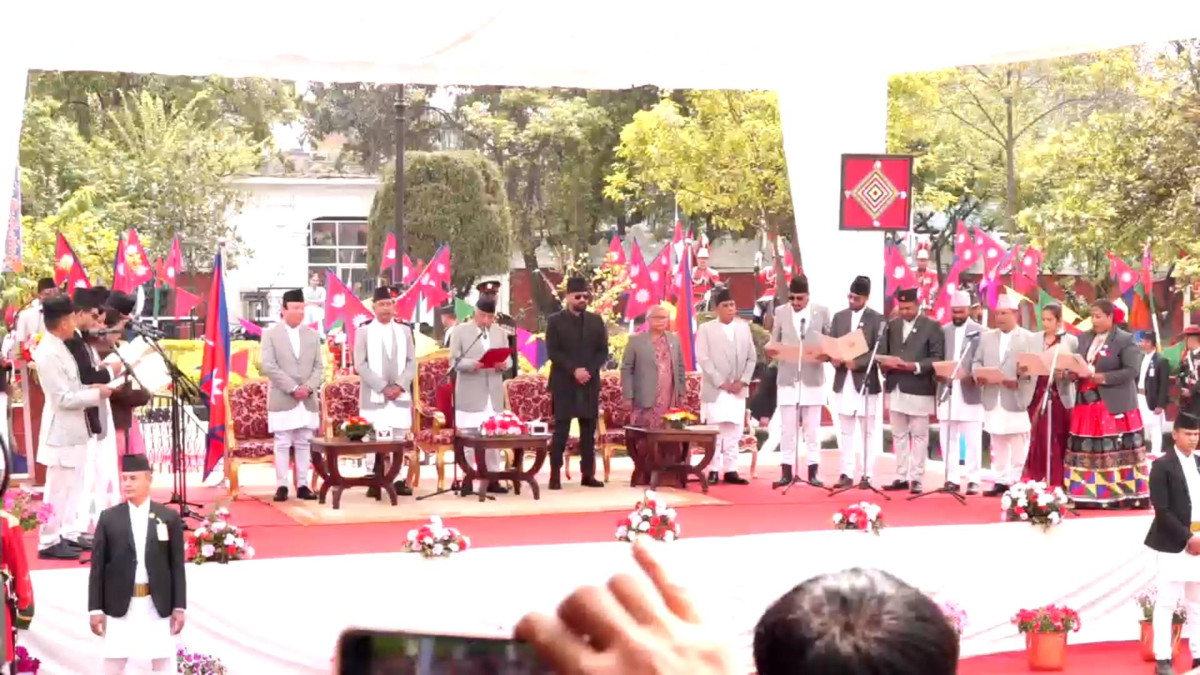 बालेन्द्र शाहको मन्त्रिमण्डलका सदस्यको शपथ सम्पन्न