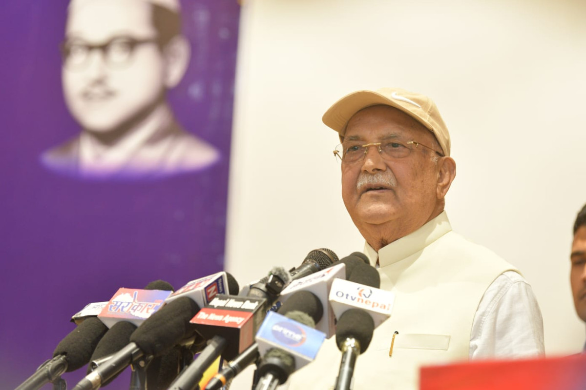 लोकतान्त्रिक व्यवस्था अपहरित अवस्थामा छ : ओली