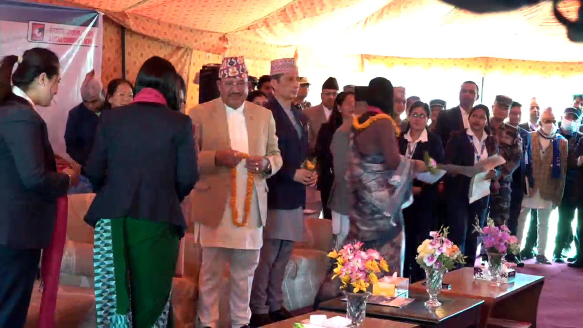 समानुपातिक सांसदलाई प्रमाणपत्र वितरण