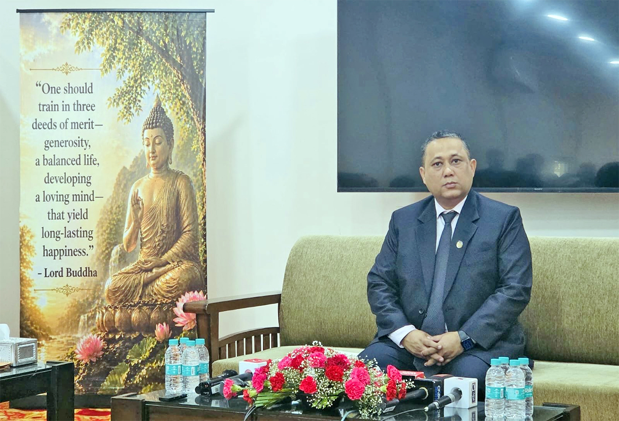 भारत भ्रमणपछि स्वदेश फर्किंदै परराष्ट्रमन्त्री खनाल, सीमा विवाद कूटनीतिक माध्यमबाट समाधान गर्ने अडान
