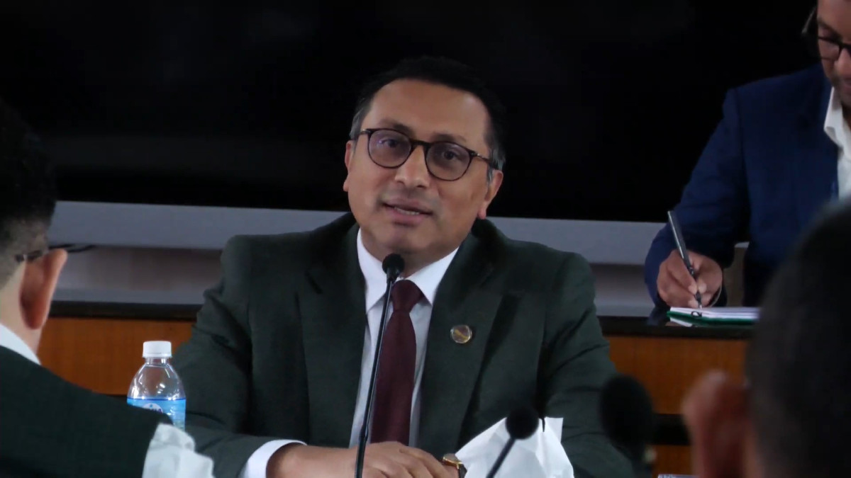 वैदेशिक सहायता घट्दै गएपछि निजी पूँजी परिचालन गर्नुपर्ने अवस्था : अर्थमन्त्री वाग्ले