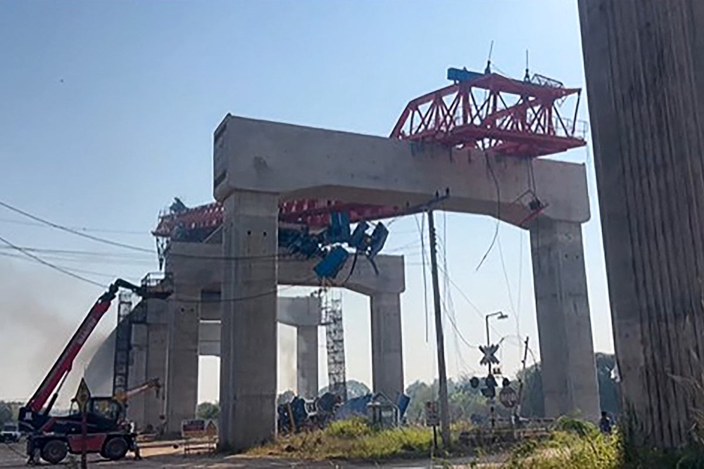 बैंकक नजिक रेल दुर्घटना: २२ को मृत्यु, ७९ घाइते