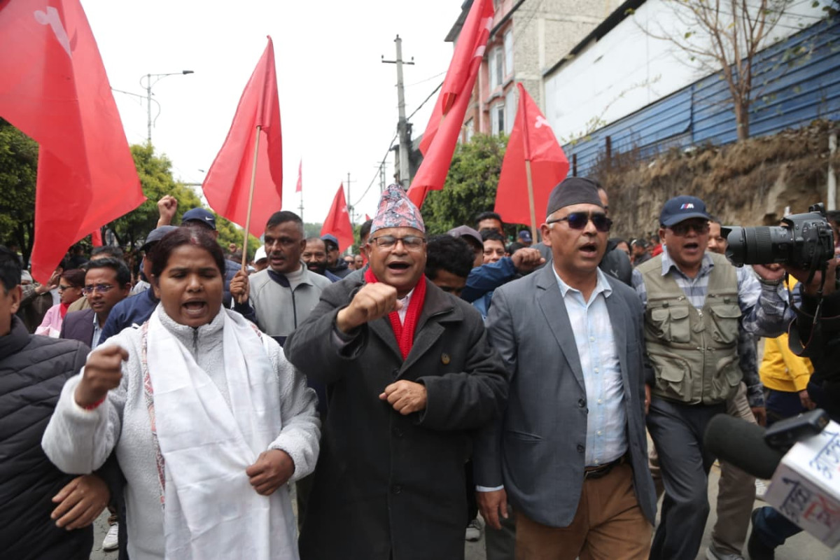 ओली पक्राउविरुद्ध एमालेको देशव्यापी प्रदर्शन